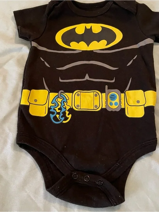 Batman Black and Yellow Graphic Baby One-Piece Bodysuit - Picture 1 of 6